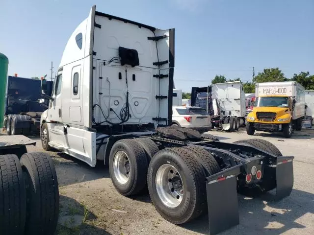 2023 Freightliner Cascadia 126