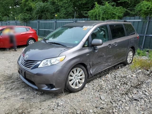 2016 Toyota Sienna LE