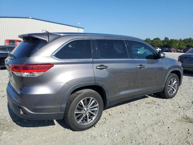 2019 Toyota Highlander SE