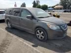 2010 Volkswagen Routan SE