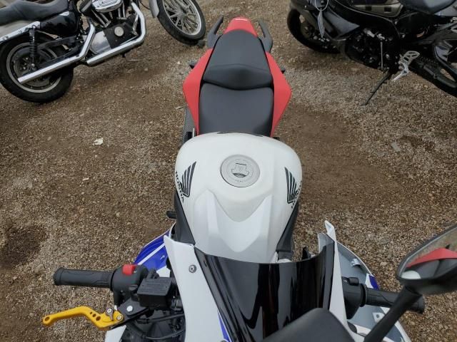 2015 Honda CBR300 R