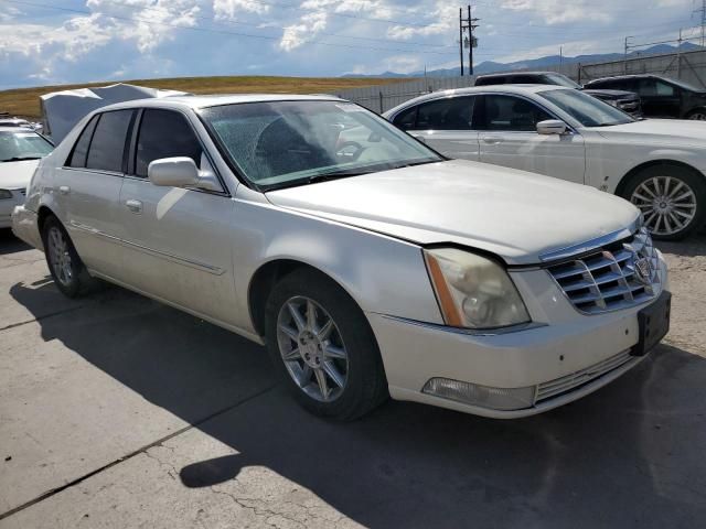 2011 Cadillac DTS Luxury Collection