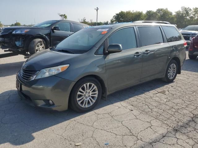 2011 Toyota Sienna XLE