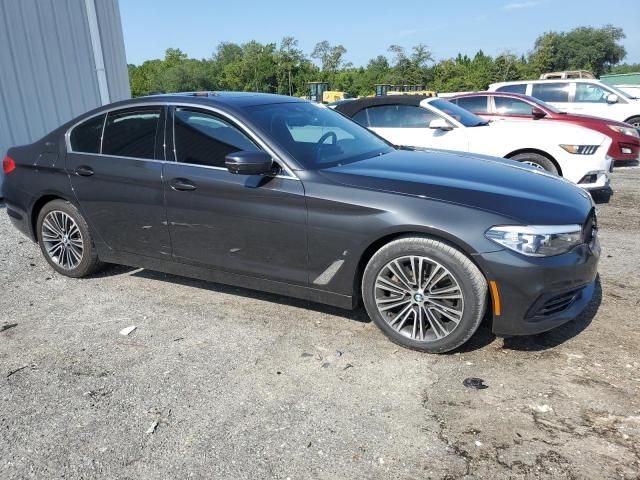 2019 BMW 530E