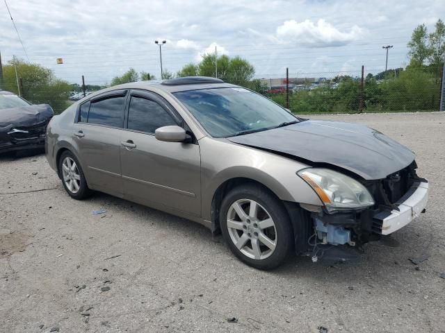 2005 Nissan Maxima SE