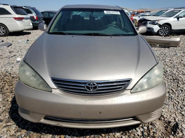 2005 Toyota Camry LE