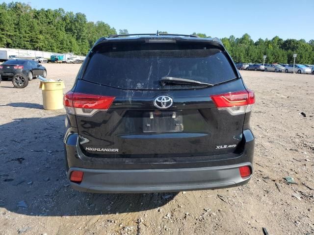 2019 Toyota Highlander SE