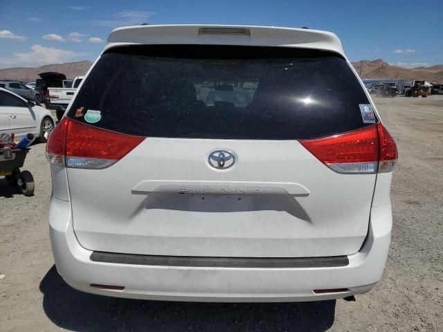 2012 Toyota Sienna LE