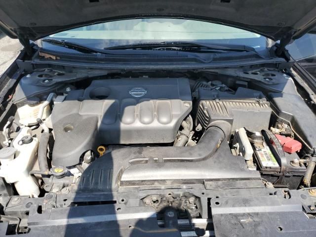 2010 Nissan Altima Base