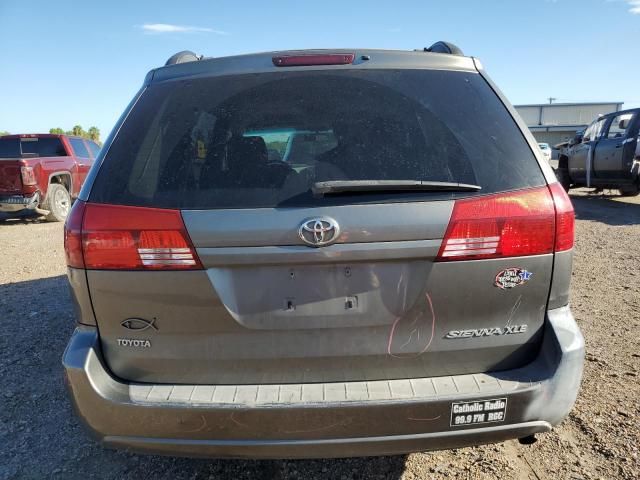 2004 Toyota Sienna XLE