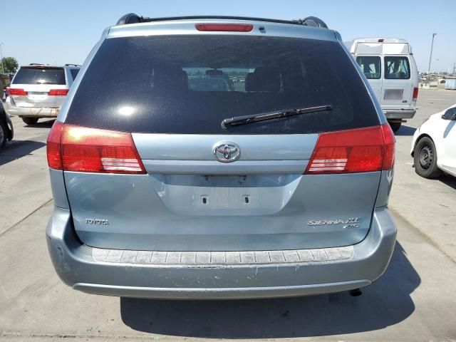 2005 Toyota Sienna XLE