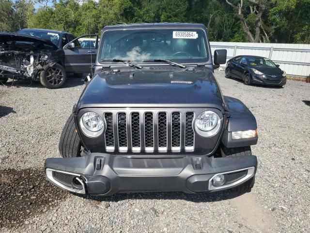 2022 Jeep Gladiator Overland