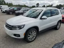 Carros dañados por inundaciones a la venta en subasta: 2015 Volkswagen Tiguan S