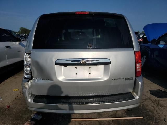 2010 Chrysler Town & Country Touring