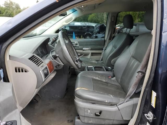 2008 Chrysler Town & Country Touring