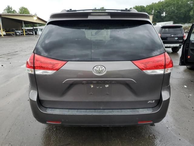 2011 Toyota Sienna XLE