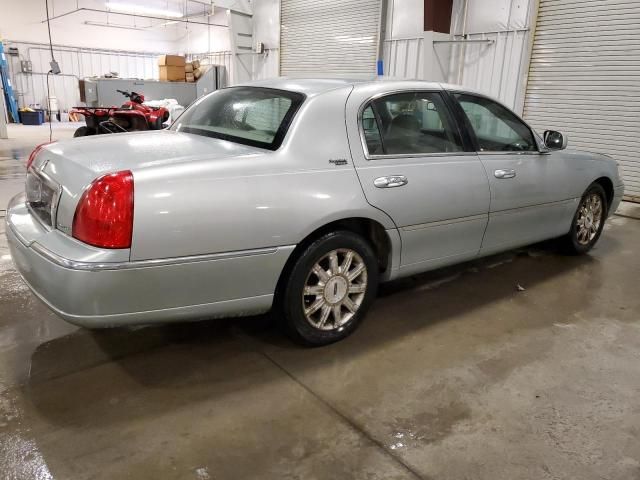 2007 Lincoln Town Car Signature Limited