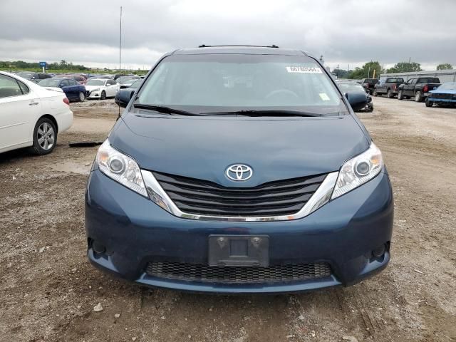 2012 Toyota Sienna LE