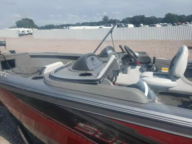 2014 Crestliner Boat