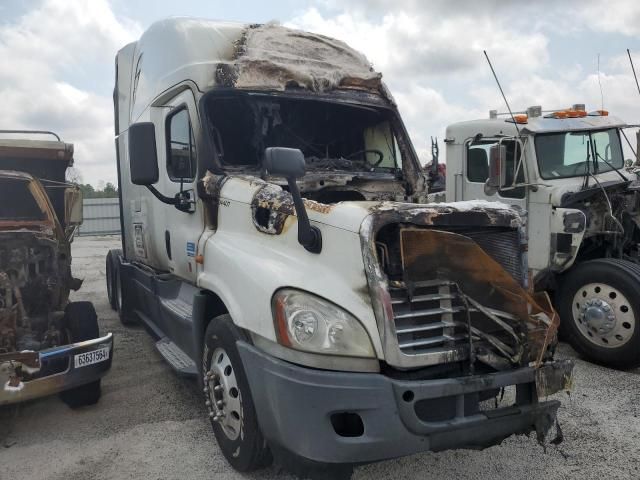 2014 Freightliner Cascadia 125