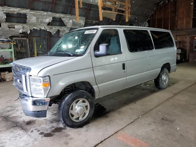 2010 Ford Econoline E350 Super Duty Wagon