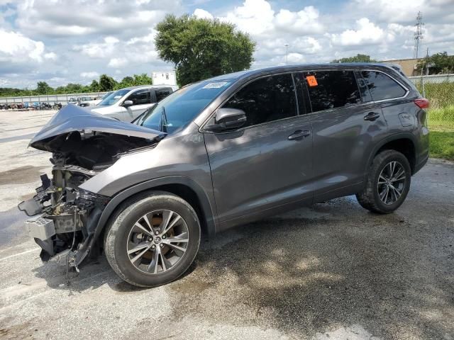 2018 Toyota Highlander LE