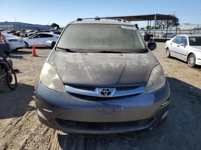 2006 Toyota Sienna XLE