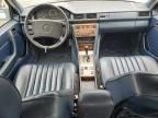 1988 Mercedes-Benz 260 E