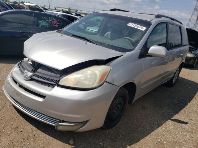 2004 Toyota Sienna XLE