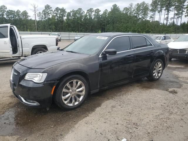 2016 Chrysler 300 Limited