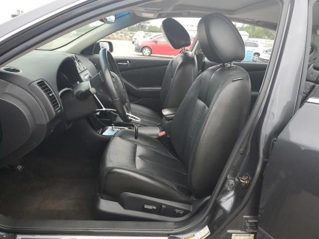 2010 Nissan Altima Base