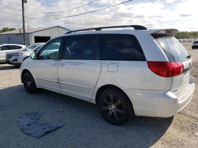 2006 Toyota Sienna XLE