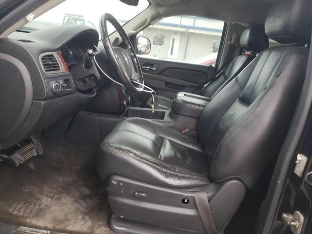 2014 Chevrolet Suburban C1500 LT