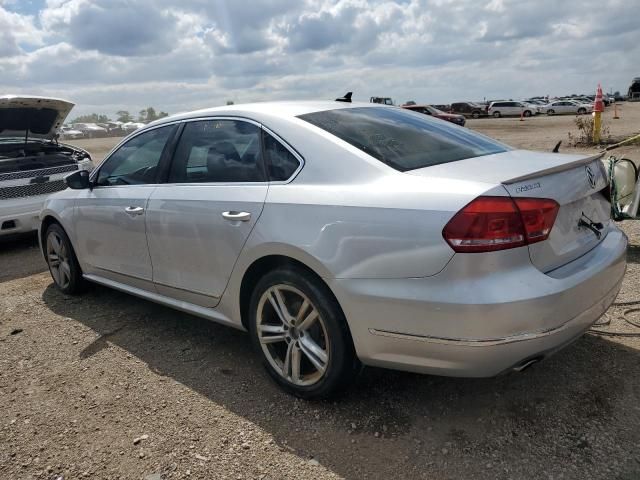 2012 Volkswagen Passat SEL