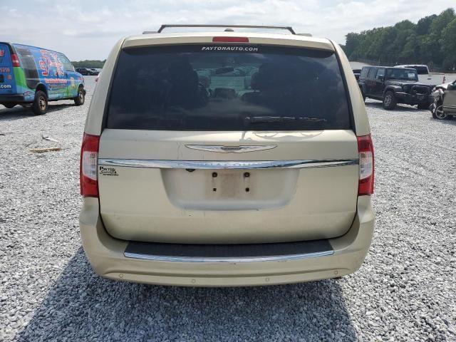 2011 Chrysler Town & Country Touring L