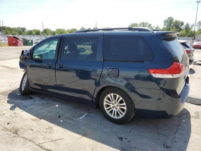 2011 Toyota Sienna XLE