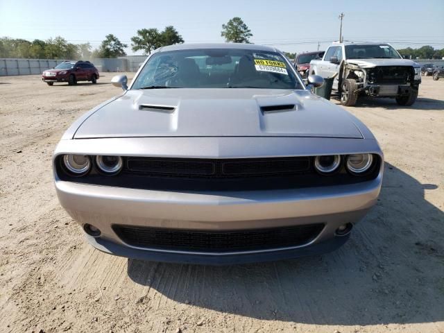 2017 Dodge Challenger SXT