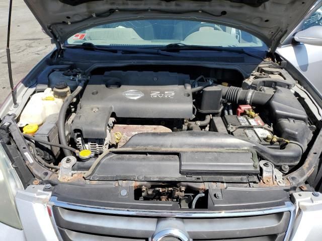 2002 Nissan Altima Base