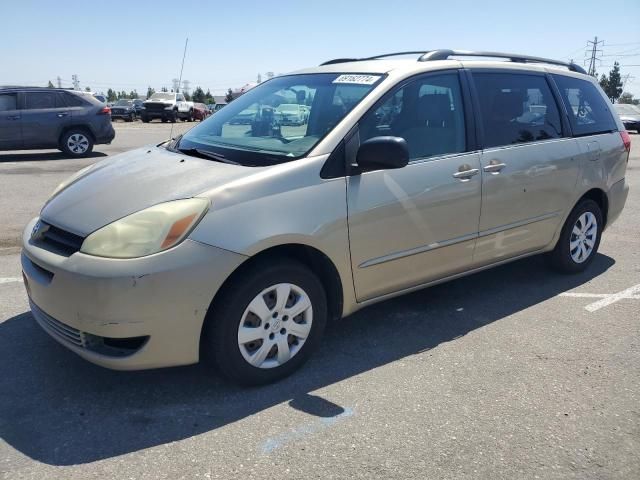 2004 Toyota Sienna CE