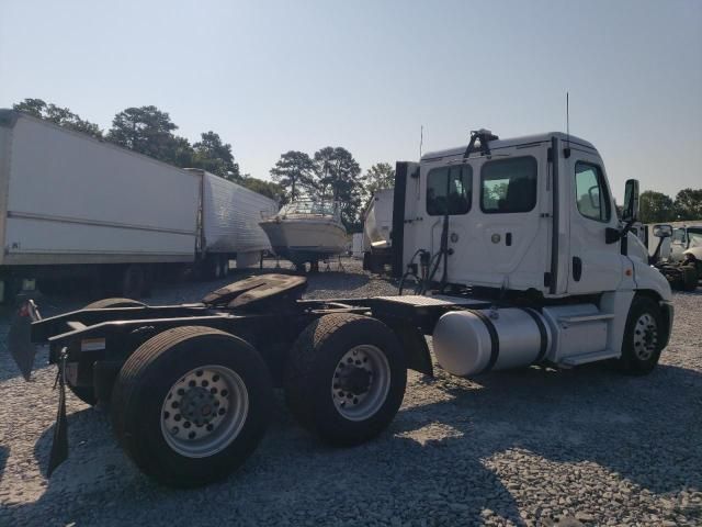 2019 Freightliner Cascadia 125