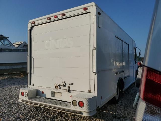 2000 Freightliner Chassis M Line WALK-IN Van