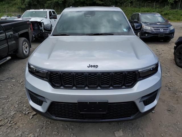 2024 Jeep Grand Cherokee Laredo