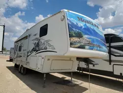 Salvage trucks for sale at Abilene, TX auction: 2005 Keystone Montana