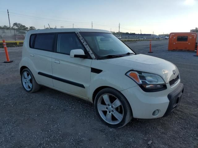 2010 KIA Soul +