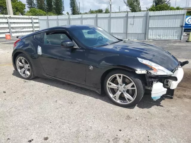 2011 Nissan 370Z Base