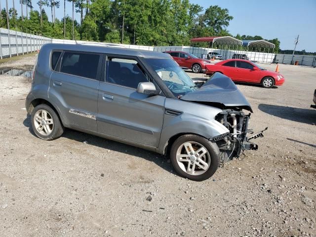 2010 KIA Soul +