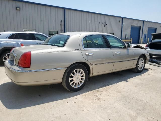 2006 Lincoln Town Car Signature