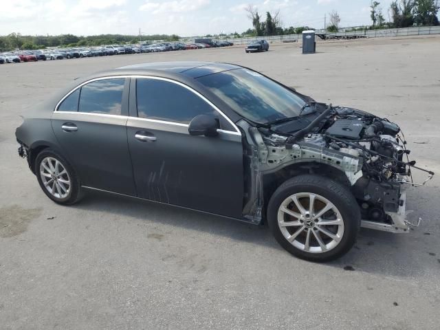 2019 Mercedes-Benz A 220