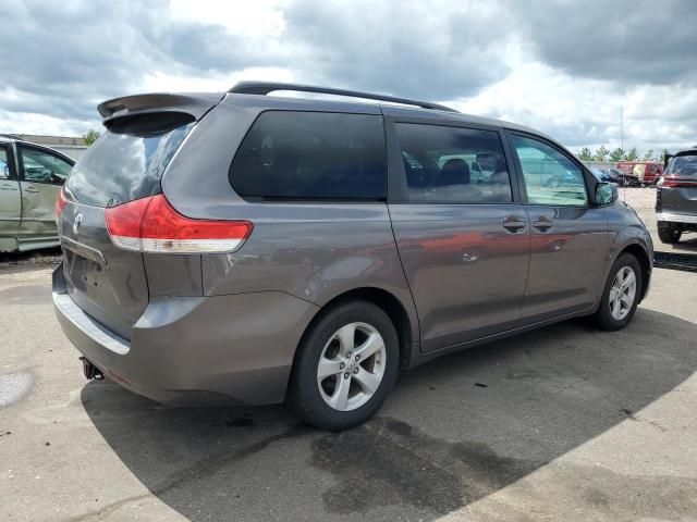 2011 Toyota Sienna LE