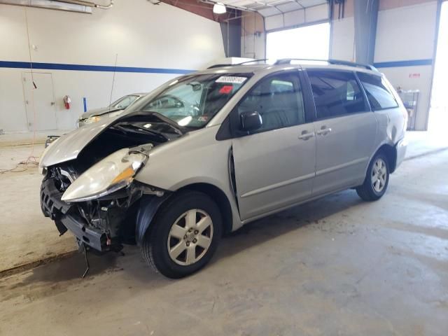 2007 Toyota Sienna CE